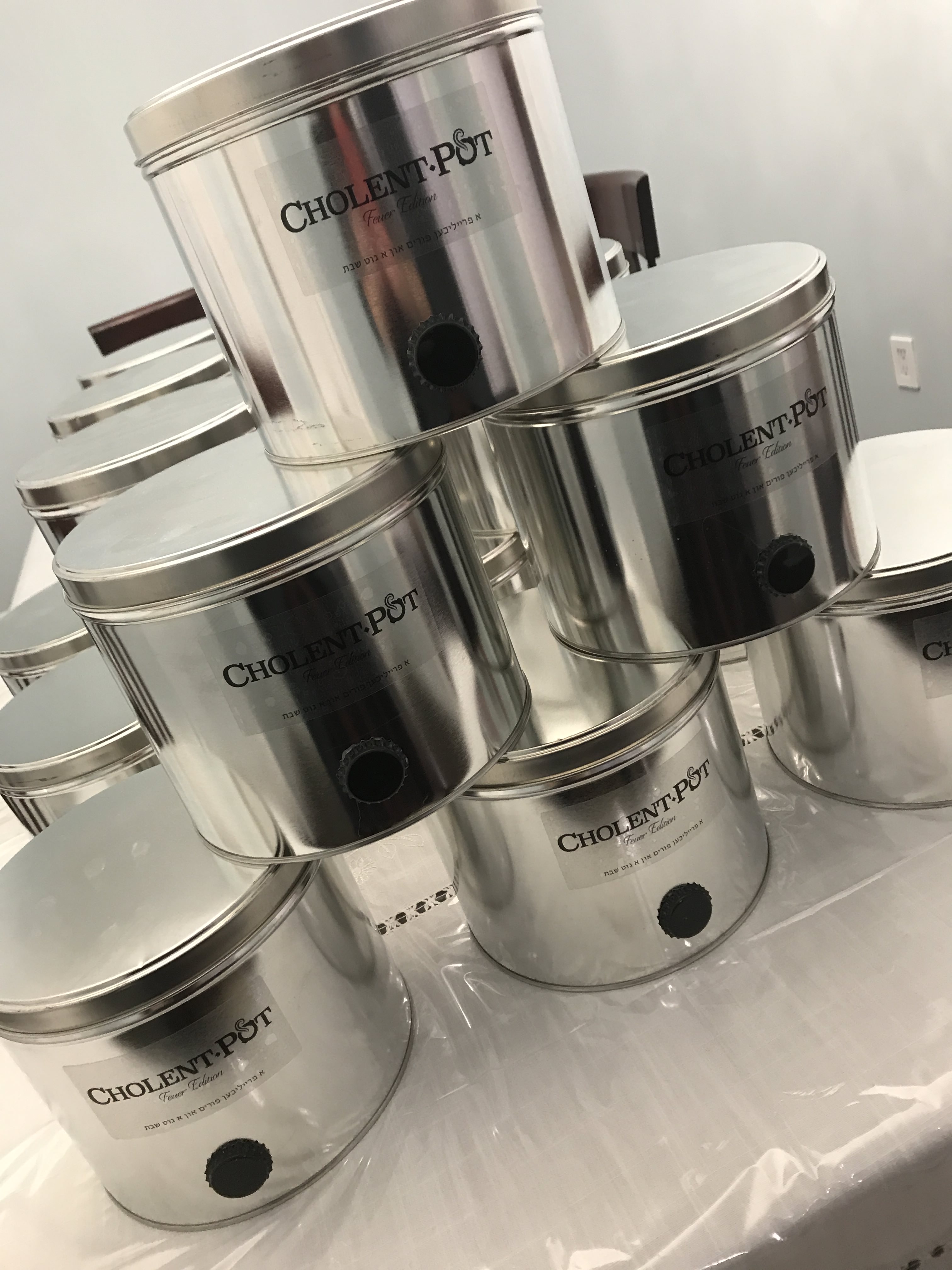 cholent pot mishloach manos 